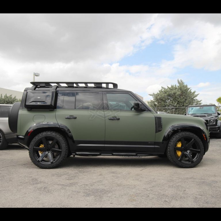 landroverdefendermatte3mmilitarygreenavorzaav1talexvegaauto